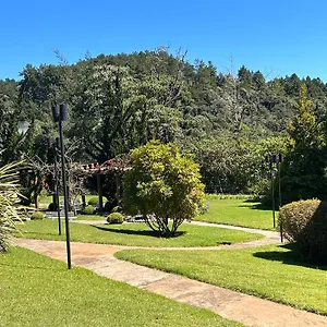 Lindo - No Alto Do Capivari Apartamento Campos do Jordão